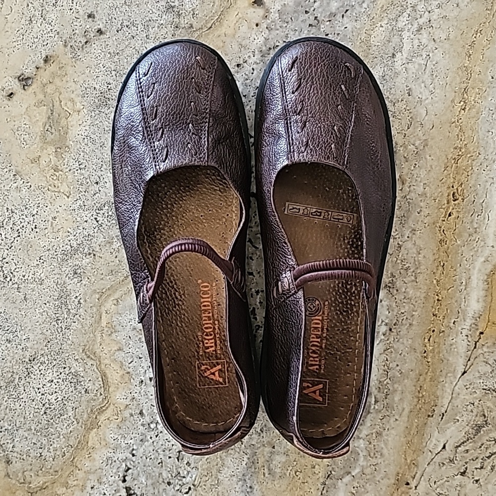Arcopedico Shawna bronze leather Mary Janes